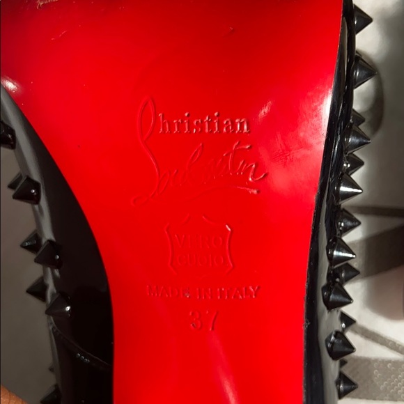 Shoes - Picture 3 of 4